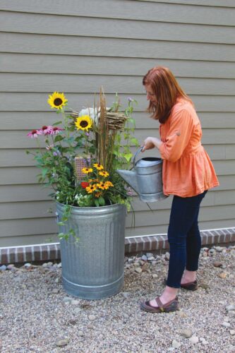 DIY Pollinator Can
